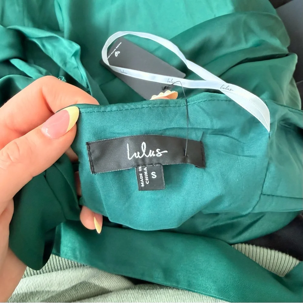 NWT Lulus Admirably Chic Emerald Satin Lace-Up Mini Dress With Pockets - Picture 4 of 4